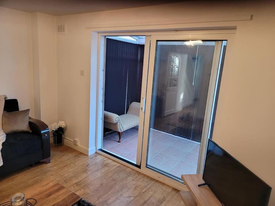 2 Bedroom End Of Terrace House 웰링턴 외부 사진